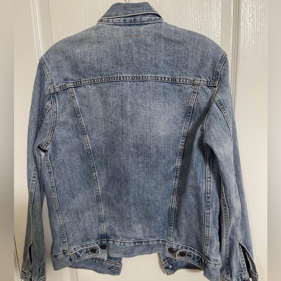 Levi’s Denim Jacket - Picture 2 of 6